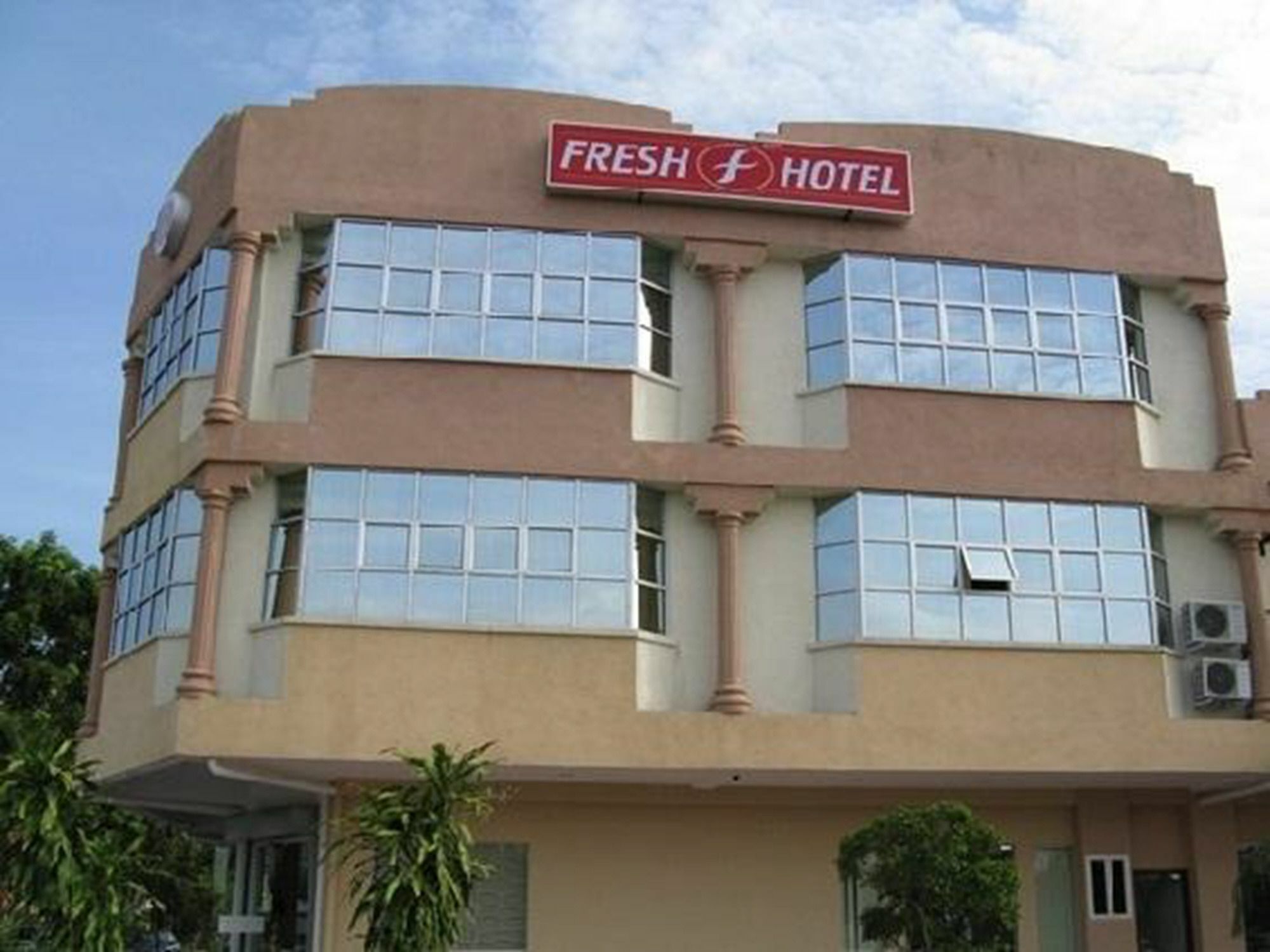 Fresh Hotel Bercham 이포 외부 사진
